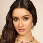 “Shraddha Kapoor Shines in *Stree 2* and Opens Up About Her Relationship”